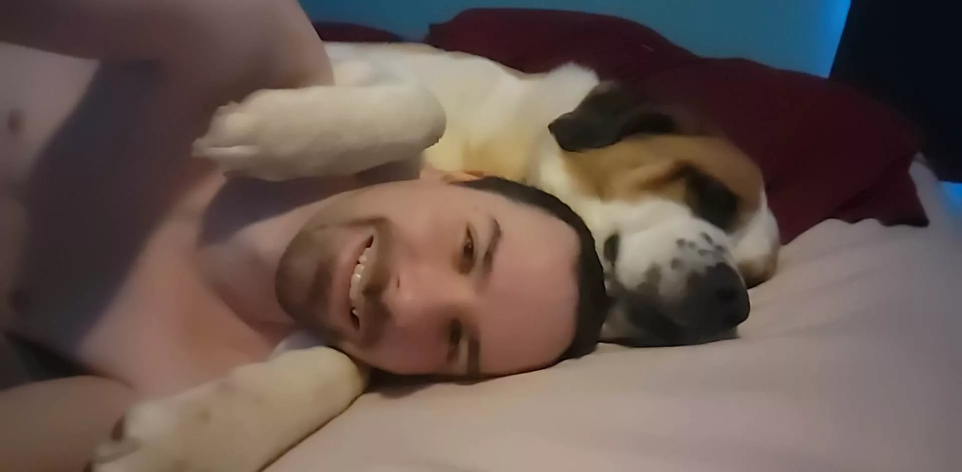 Morning Easter cuddles with my girl ❤️ smile my gay friends smile❤️