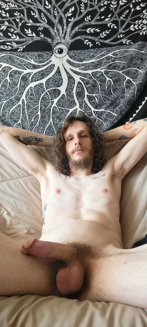 Naked Jesus has risen