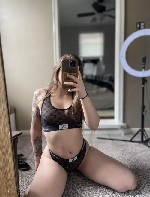 [selling] [us] I’m in love with sheer CK’s 🖤