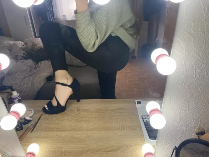 Would older guys actually put it in me? I am 21 🫣