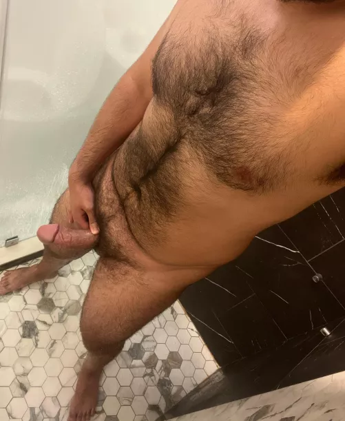 28 arab/Latino looking to bust a nut. Dlbro103