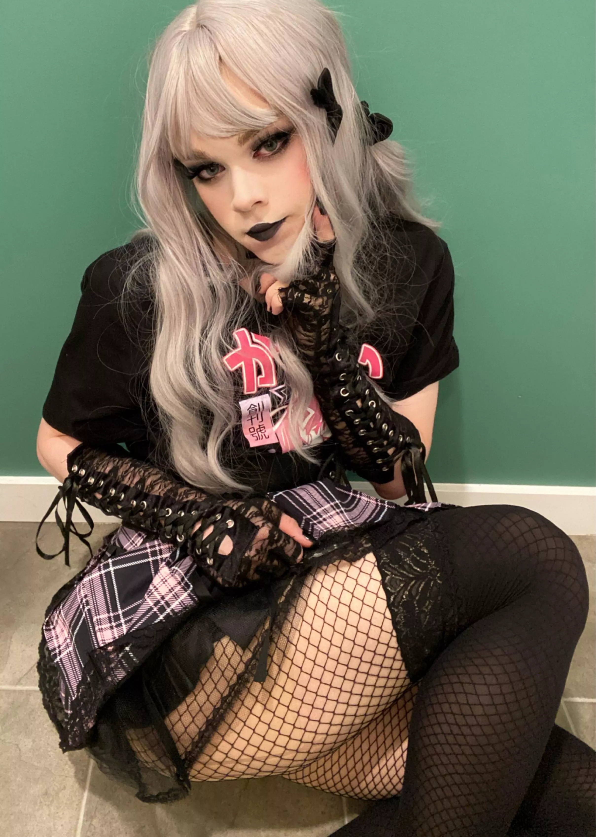 🖤absolutely nailed my makeup last night🥰 And I just felt so cute with the outfit🖤