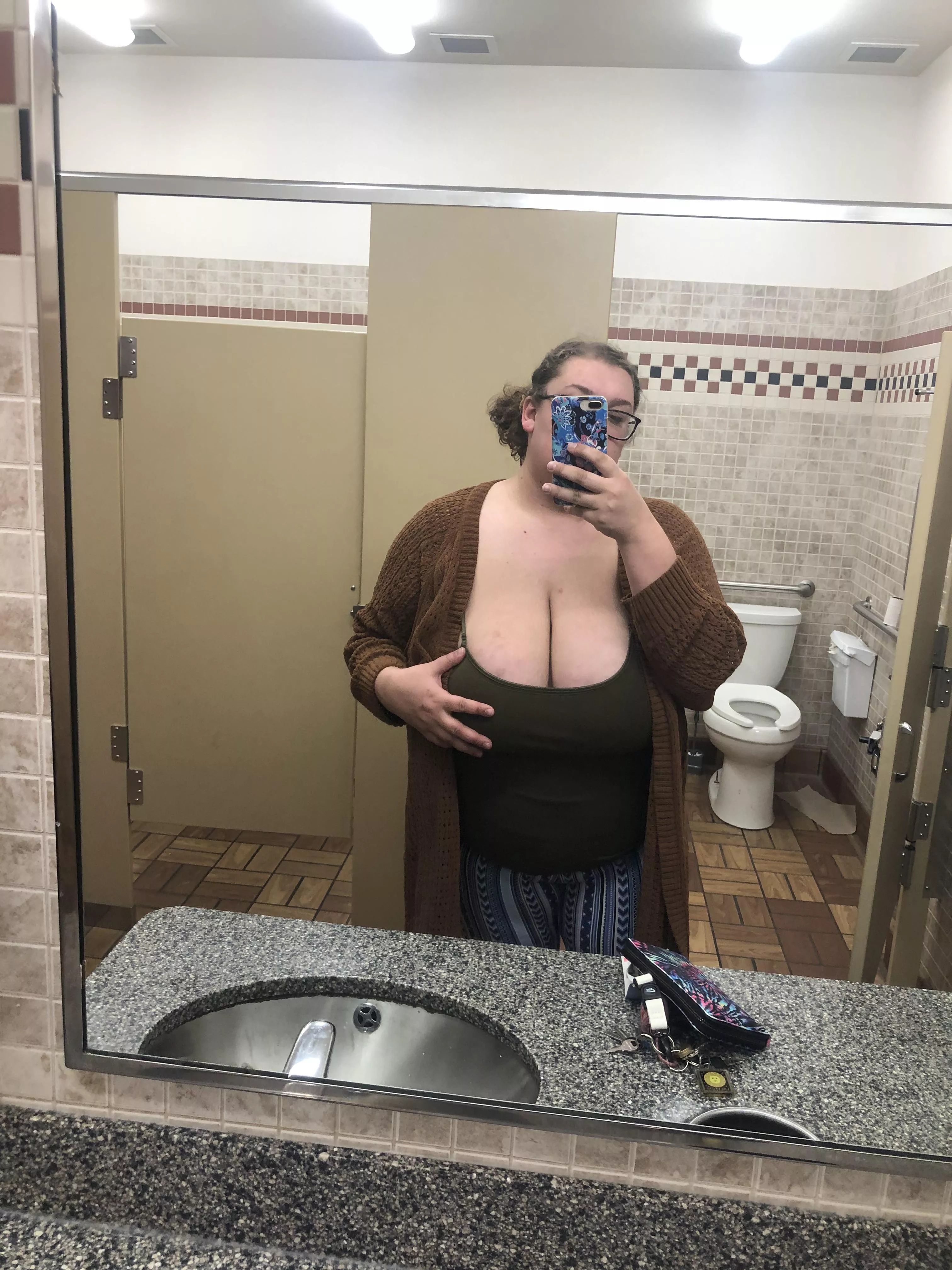 Bbw with big boobies