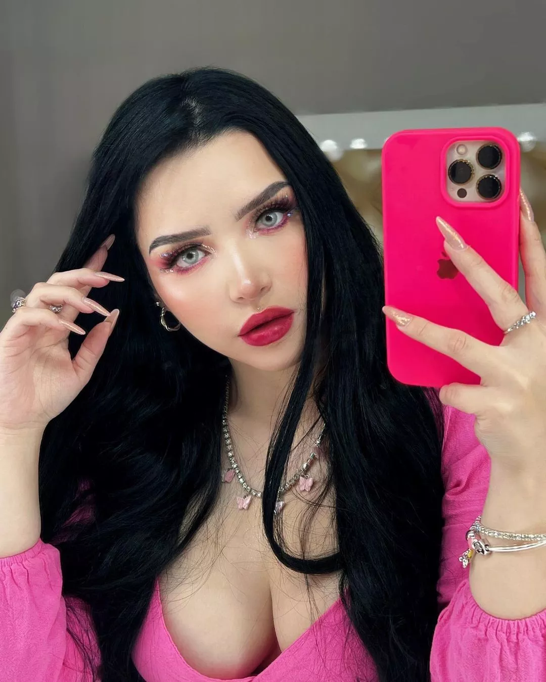 Brunettes indeed are the best