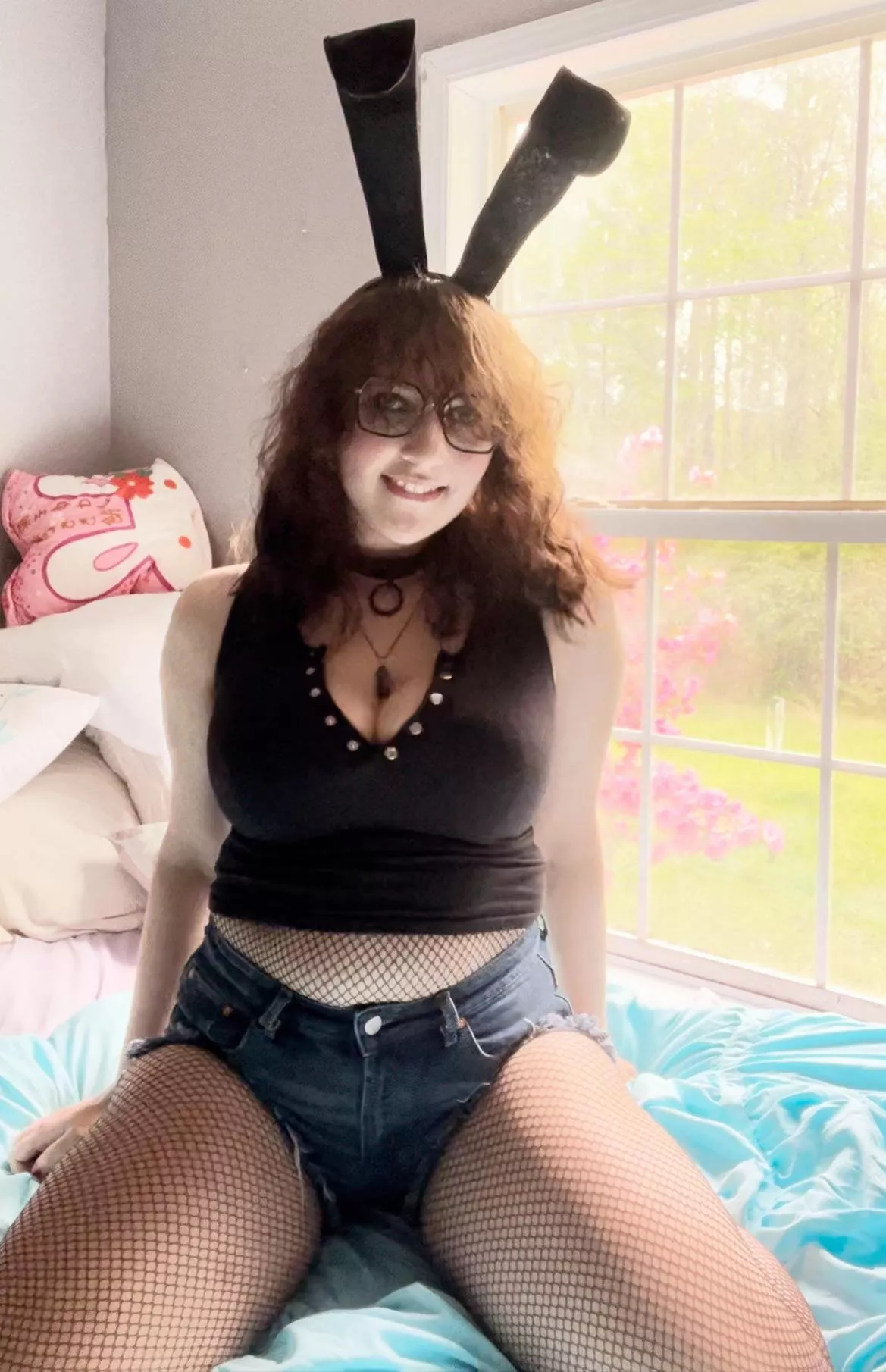 Chubby goth Easter bunny 🐰