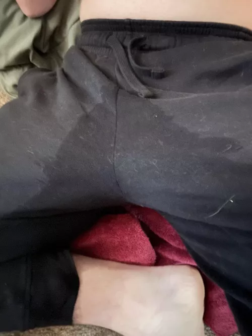 Daddy says I have to stay in my wet pants 🥺