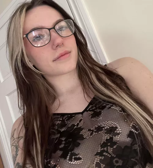 Everyone knows girls with glasses fuck best