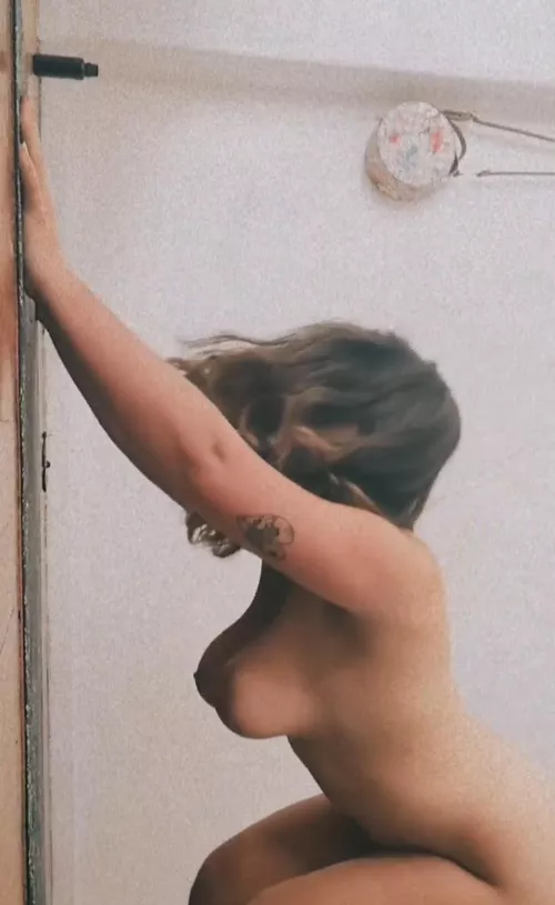 F23 5”2 140lb - naked yoga at my local nudist event day. Was very nervous but meet some lovely people. A screenshot from a video I got ❤️