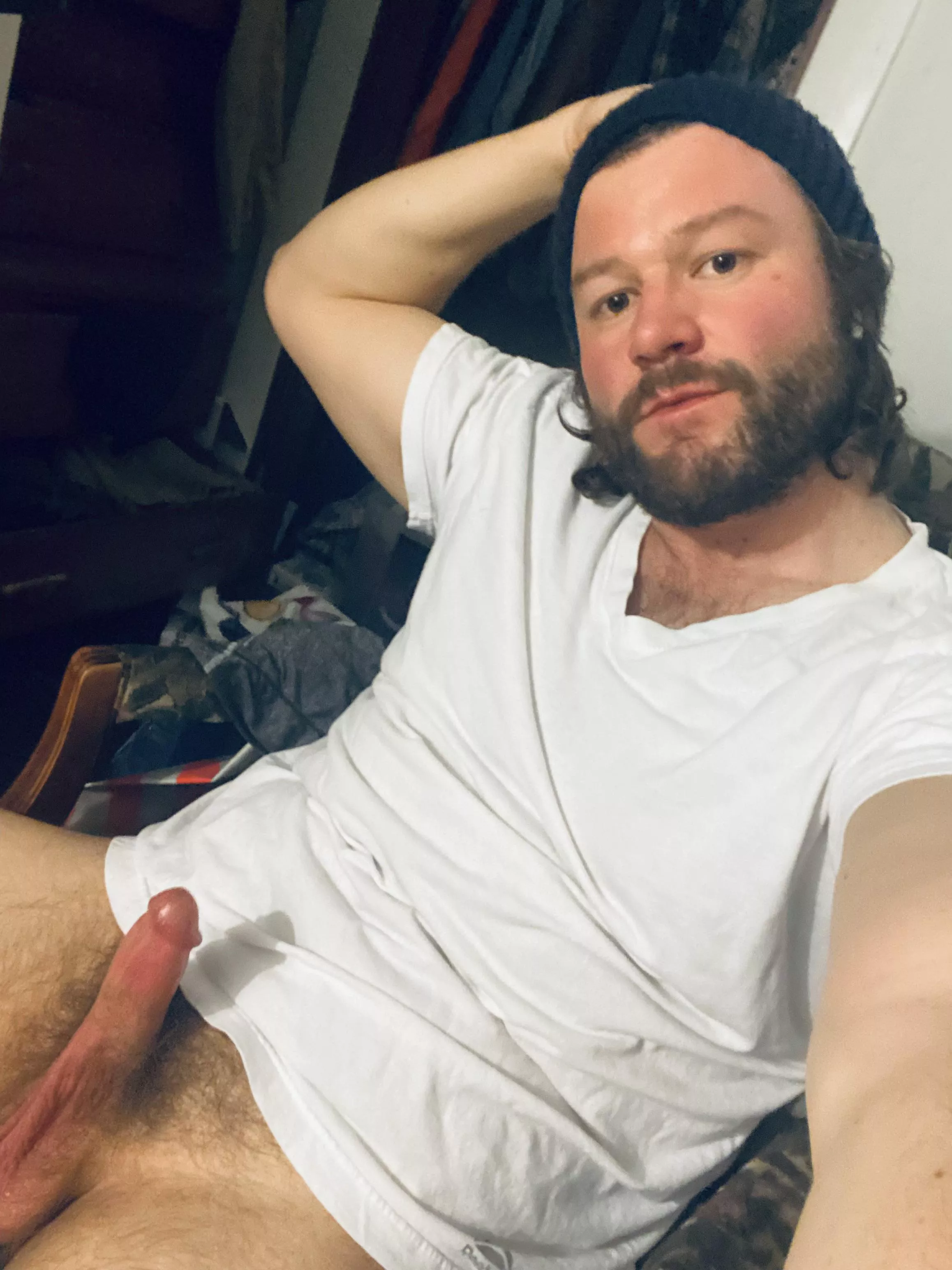 Half full beard, half chub boner ;)