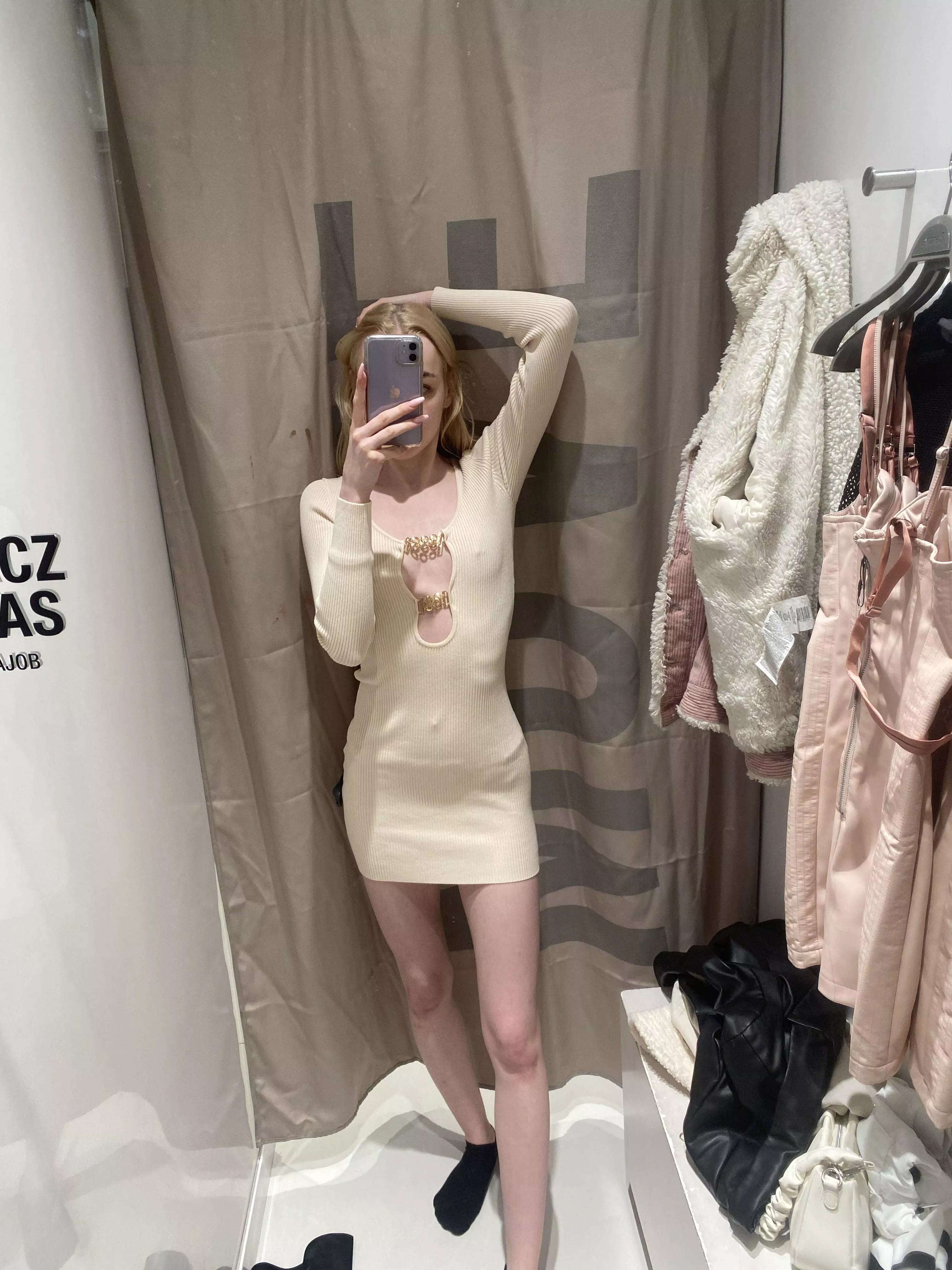 I always get one size smaller 😘 Even tighter