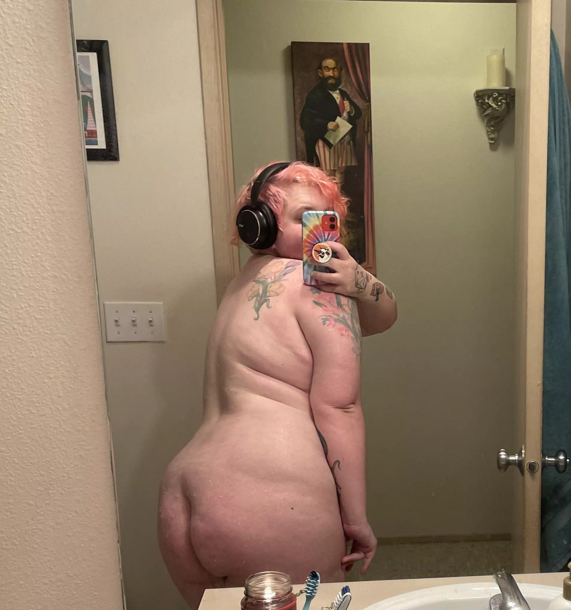 Is my 🍑 too big?
