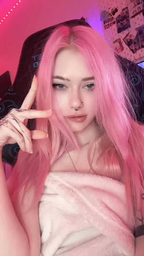 Is ur dick cold? Let me help u warm it up