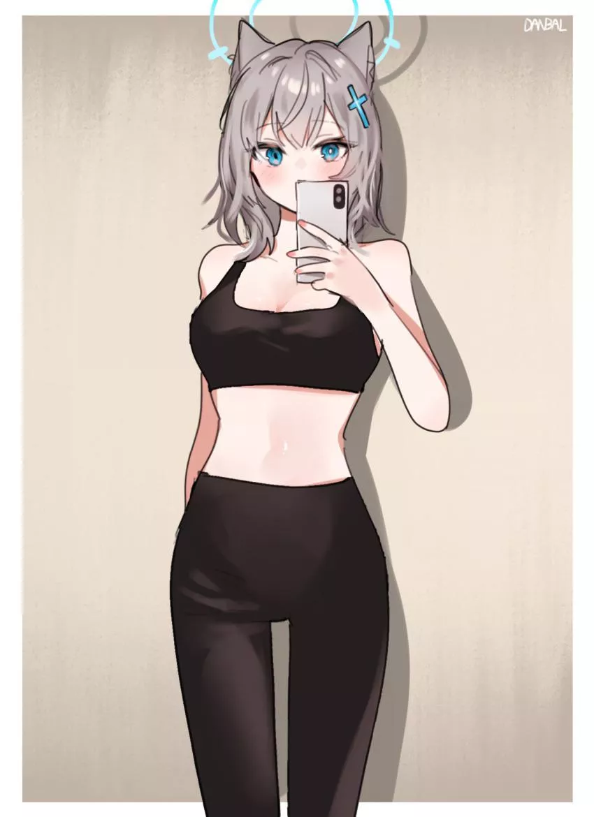 Neko girl workout pic