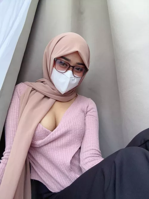 Pink is also attractive, right?