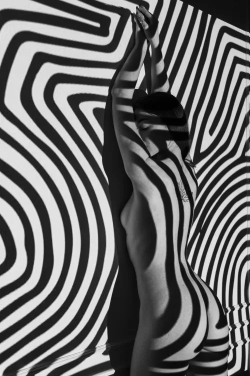 Sensual curves of Daria, photo taken by me