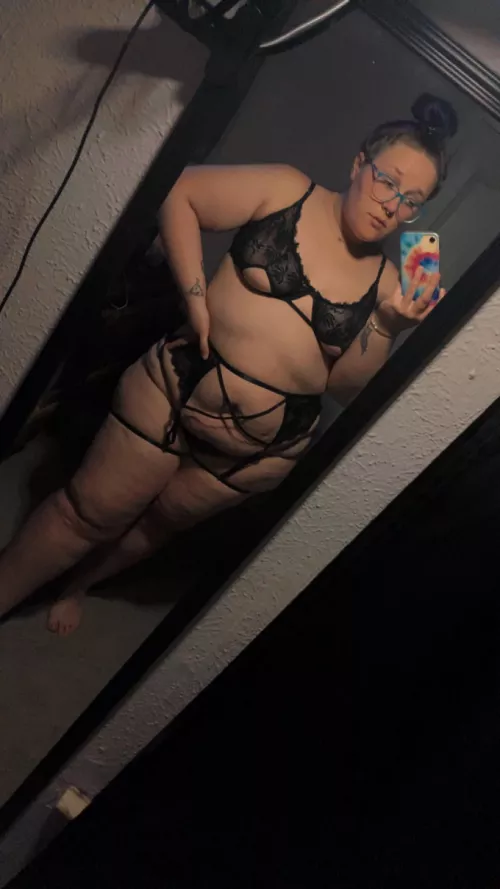 Since it’s Easter can we fuck like rabbits👅