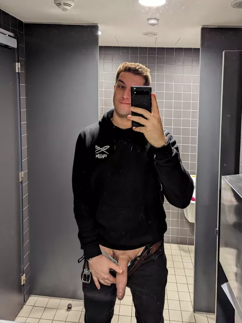 What's a 6'7 colleague good for? [M]25