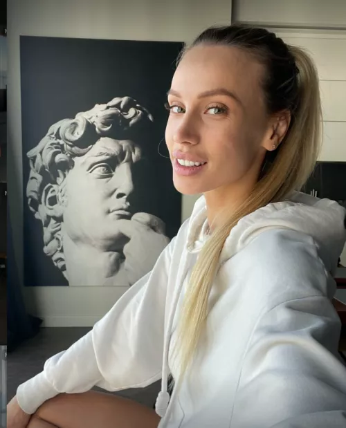 who looks more like a work of art, the David or me? 😆