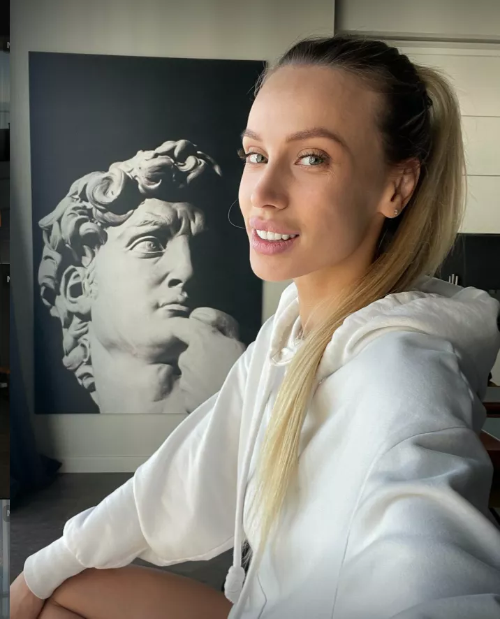 who looks more like a work of art, the David or me? 😆