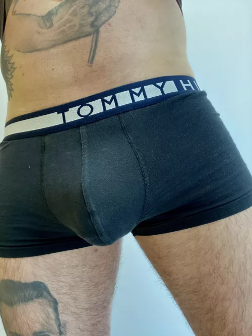 Who wants to see the hard bulge?