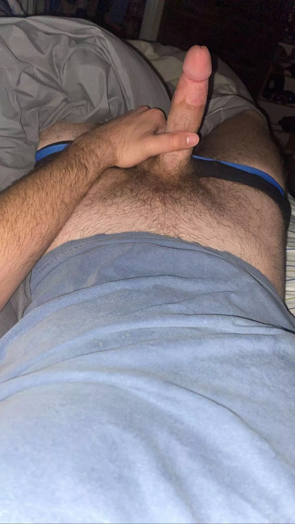 19 usa horny college student looking for fit hung dicks to trade with. S📸 tonykai18