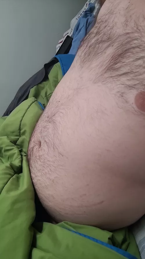 20 horny af . Into skinny, fit, big muscles, tall, nice feet , big feet . Hmu straight curious guys welcome snap is funtime4738 Im fat and hairy aswell