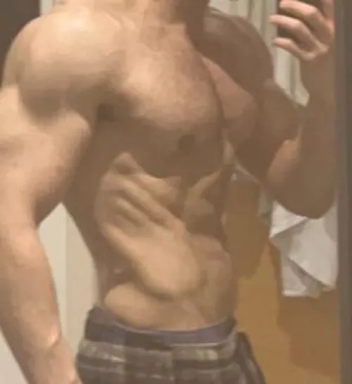 22 M looking for cute Femboys /Twinks @Abook_oman ;)