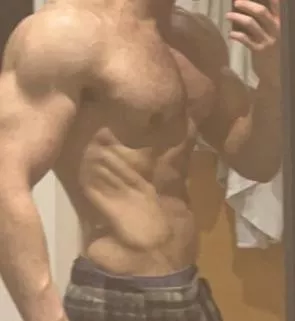 22 M looking for cute Femboys /Twinks @Abook_oman ;)