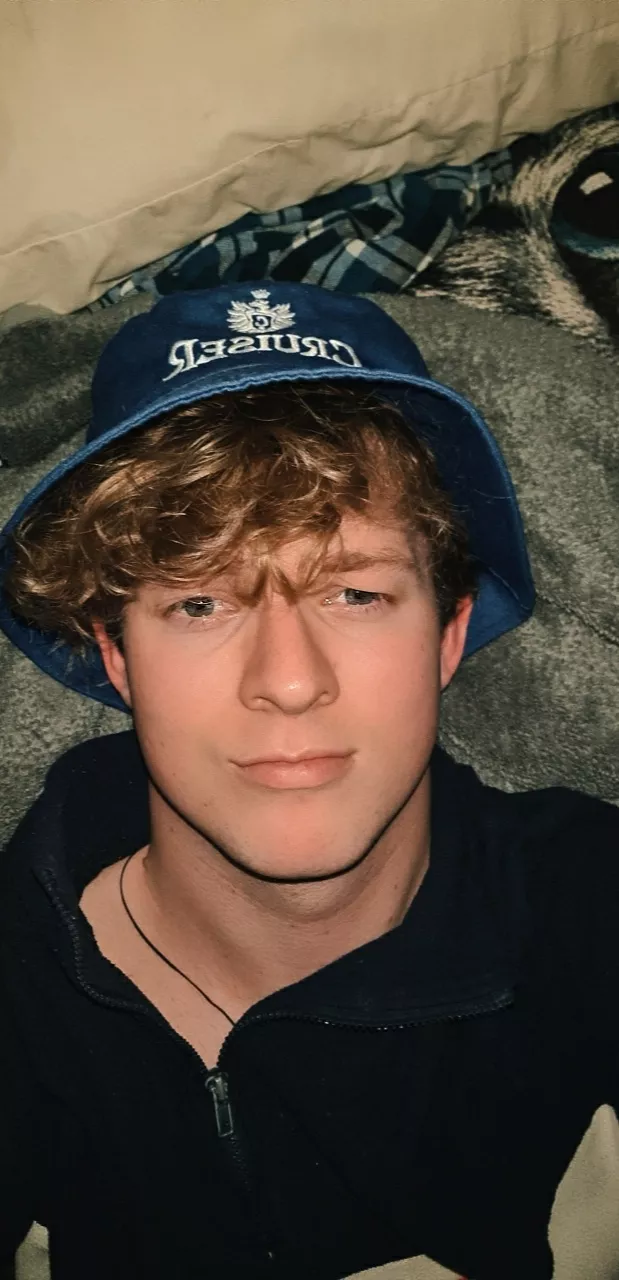 22 NZ. Freaky and horny asf. Snap: Jam_piper321