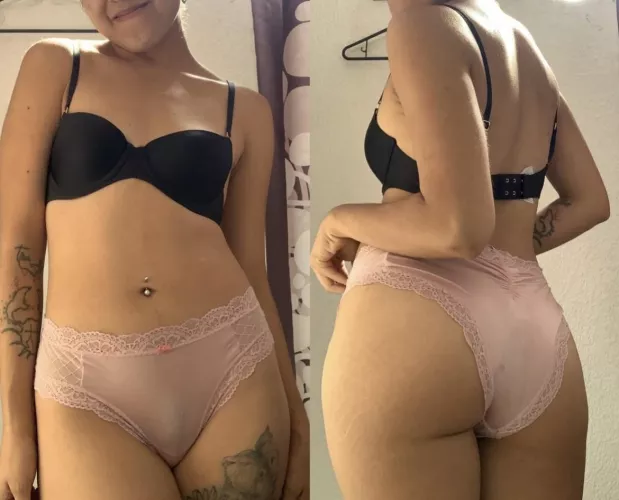 A (not so little) when I turn around [f]