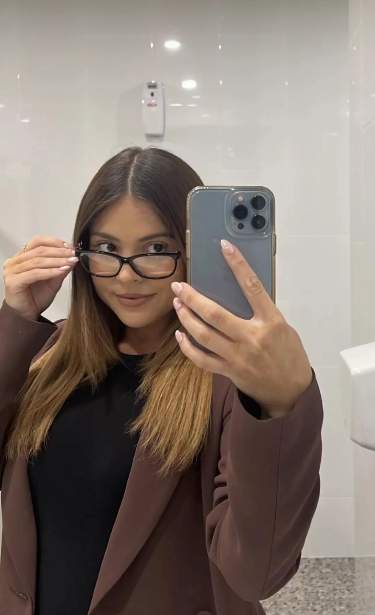 Am I a hot office girl?