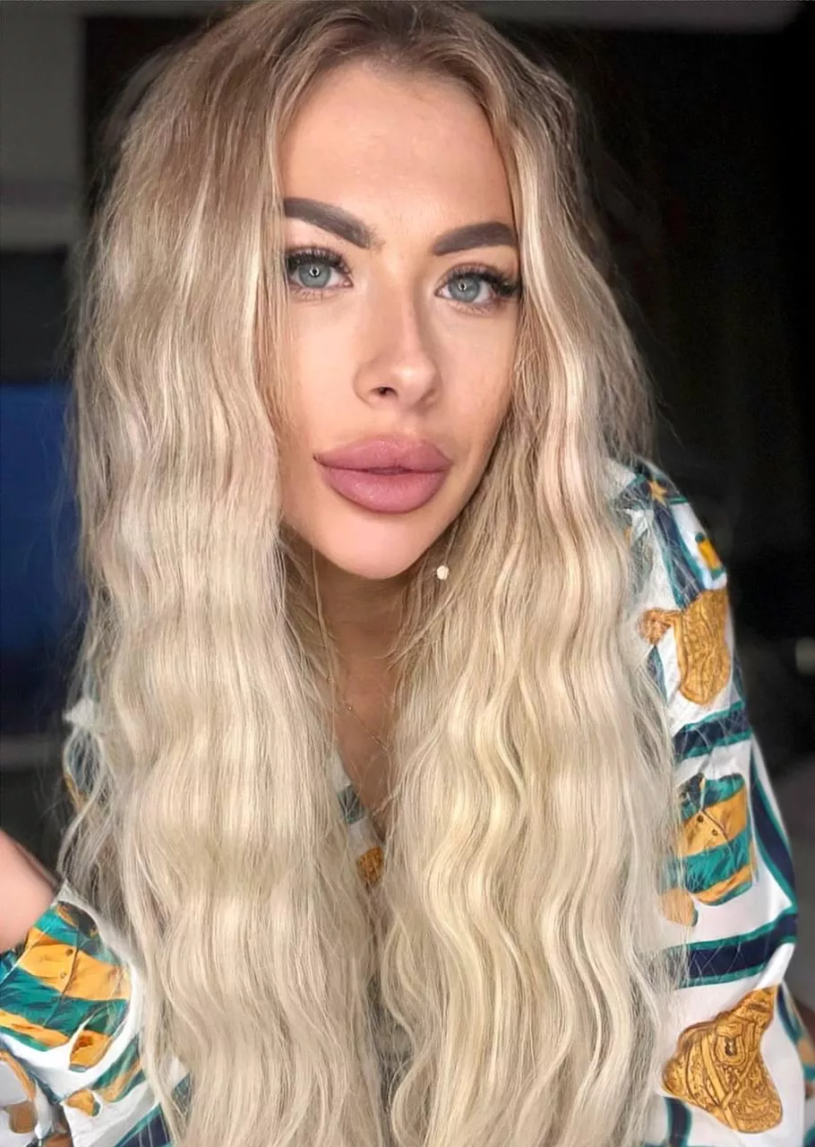 Am I wearing too much makeup ?