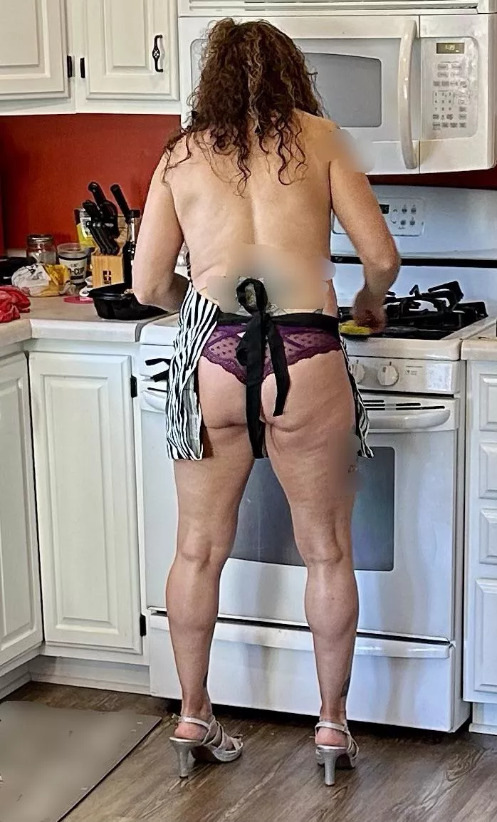 Annie (wife, 54) is excellent in the kitchen...