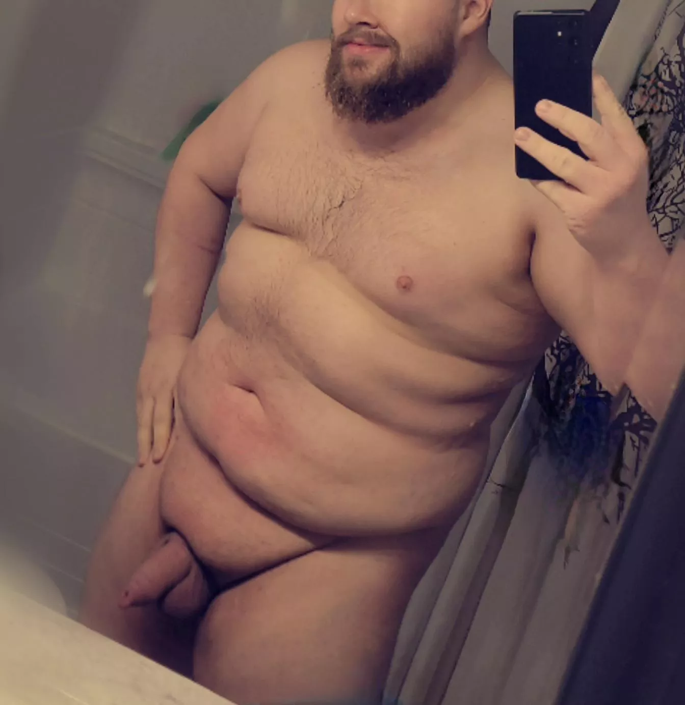 Any ladies out there like naked bearded chubby guys