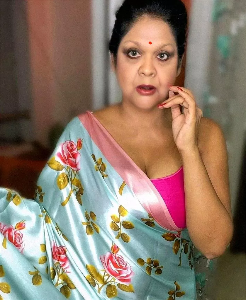 Busty Mallu Aunty