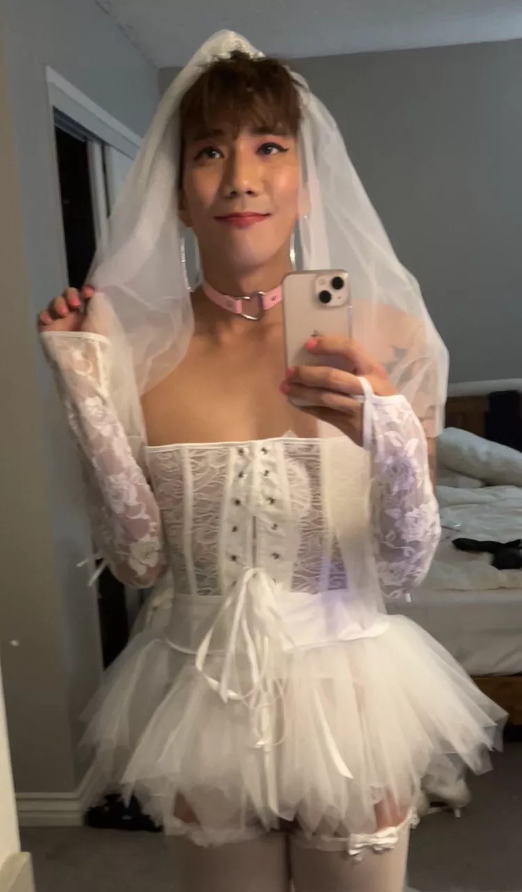 Can I be your anal princess? 👸