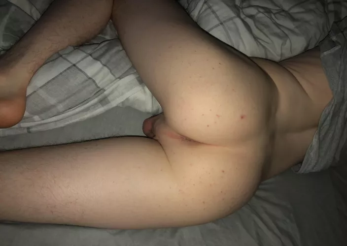 Can we fuck if we was roommates? 🥺🫢