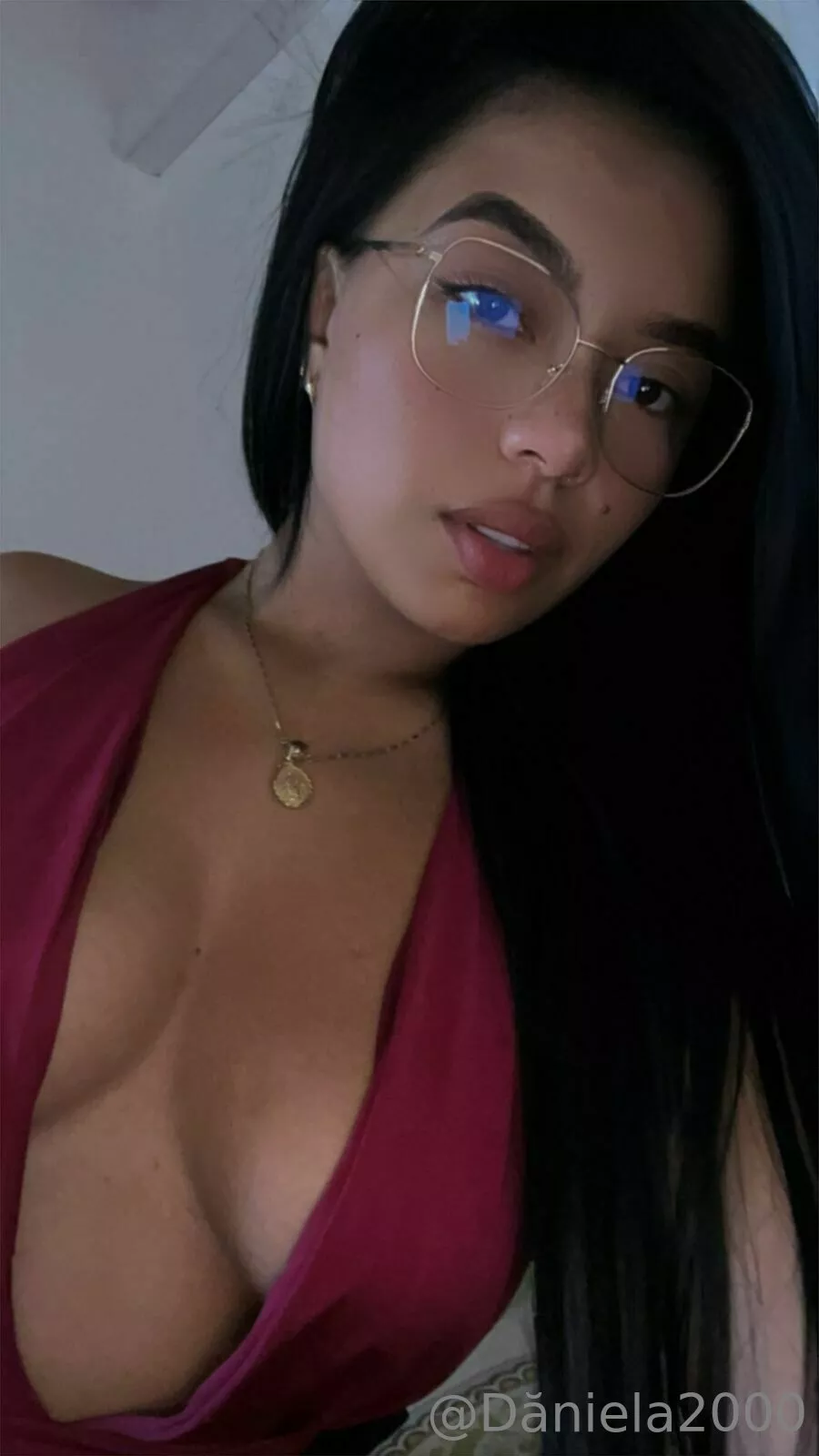 Colorful latinas can bring you joy ;)