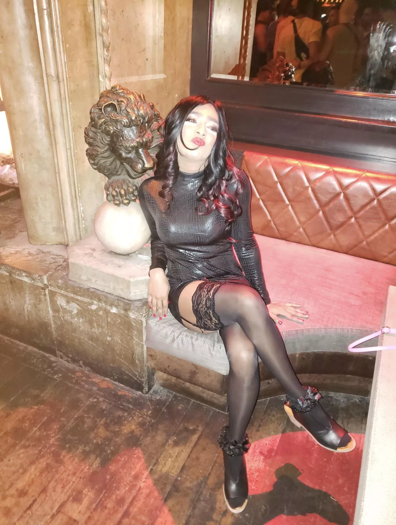 Deleted my old profile cause my ex found it. Finally created a new one. This my first post, please be kind ♥️