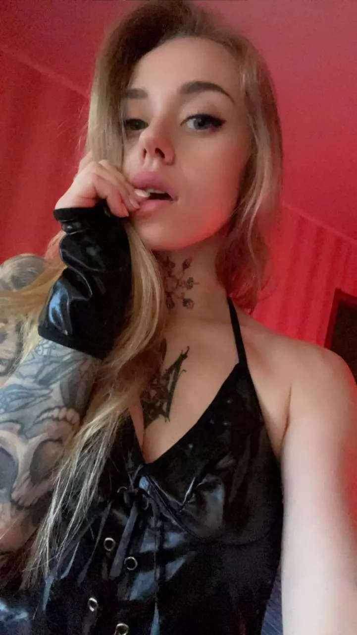 Gag me, spank me, or tie me up [f]