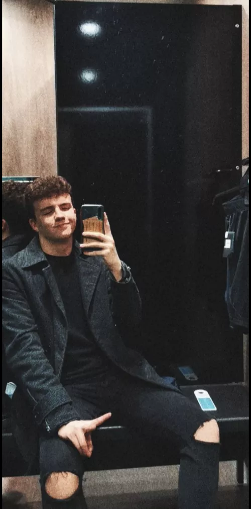 Hope yall had a nice day:) wanna chat?