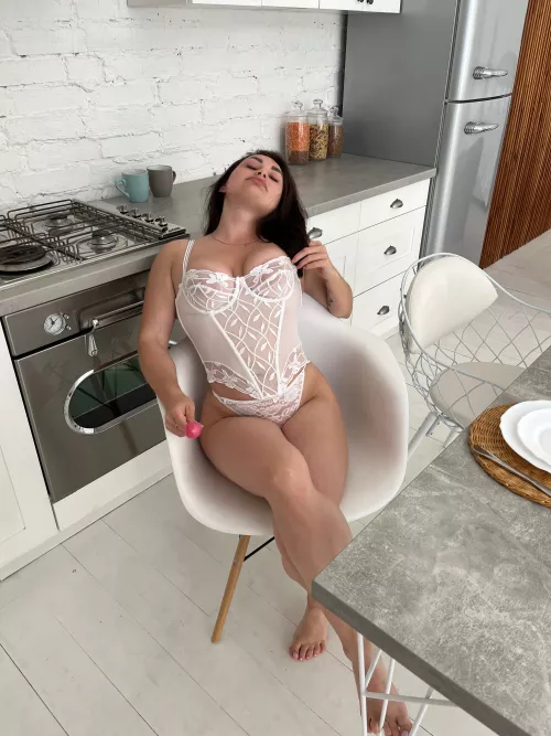 I am your new annoying girlfriend