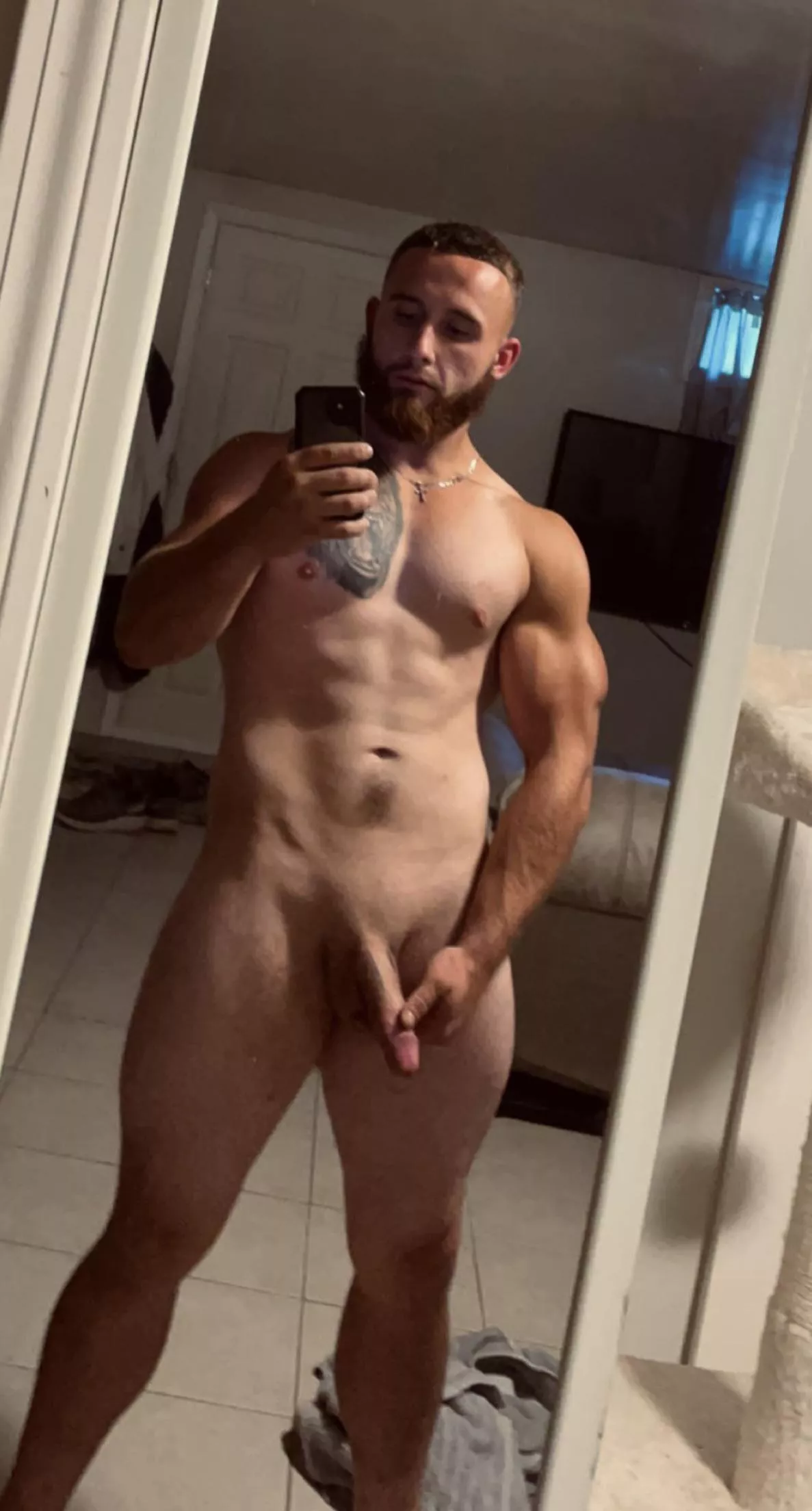 I love fucking in front of the mirror 😏