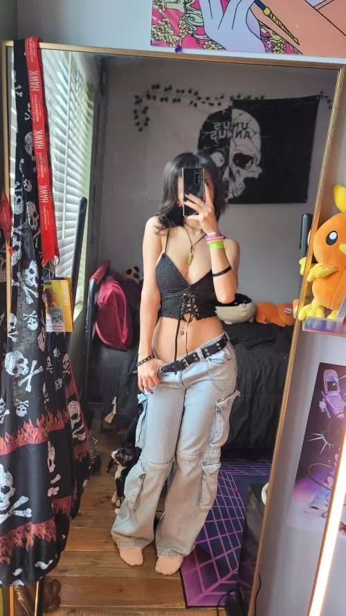 “I love your outfit” ok take it off me then