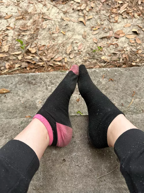 I need somebody to sniff my socks and feet after being at work all day 😩 oc