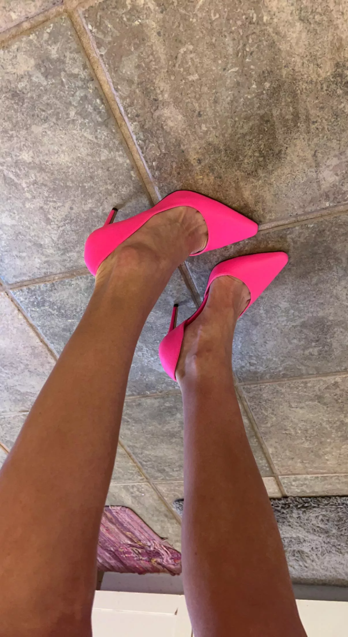 I want a husband that’s obsessed with my feet