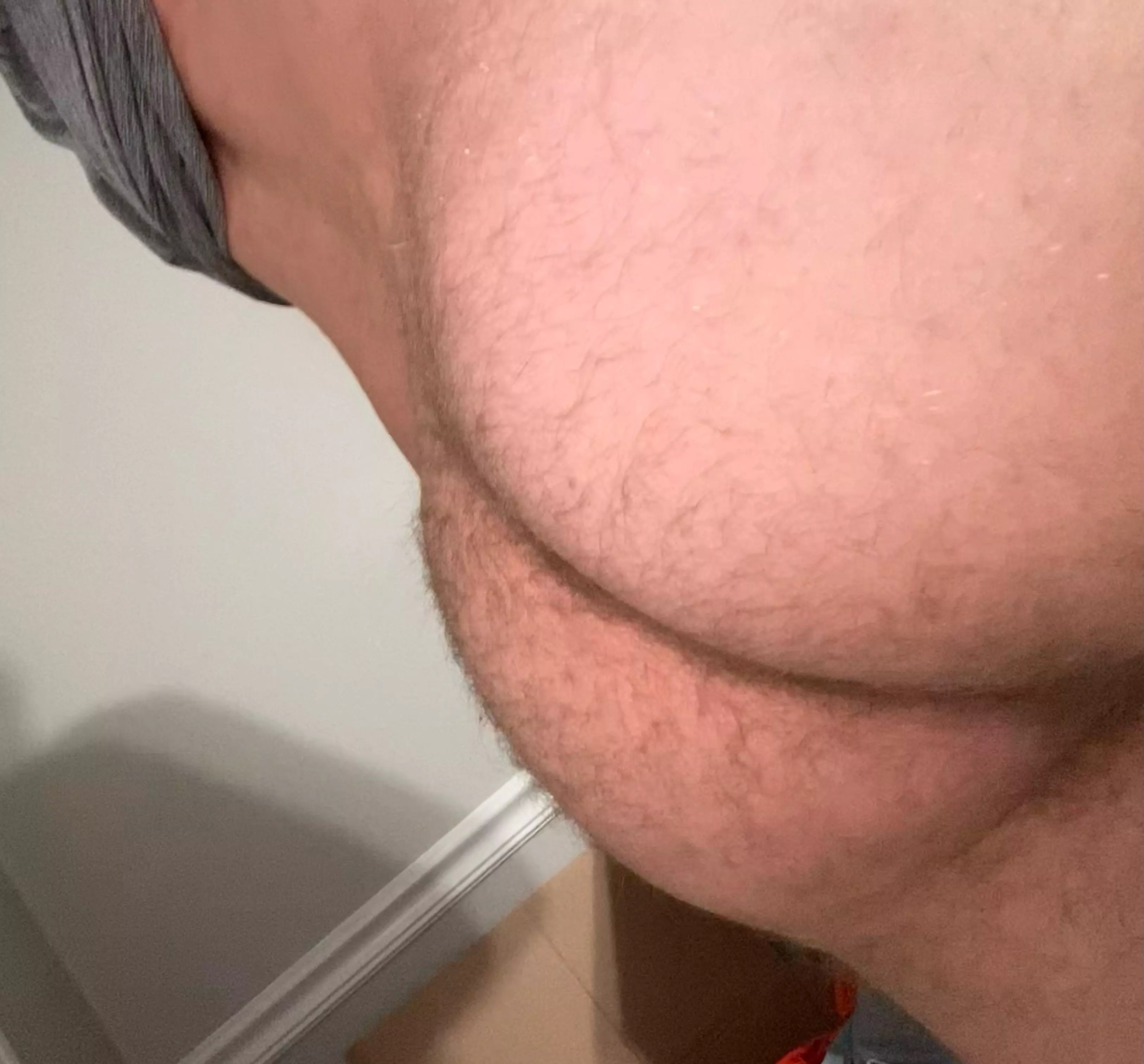 it’s not even summer why is my ass so pale 😅