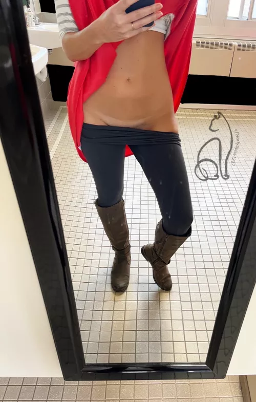 No panties, no problem at my job… (f45)