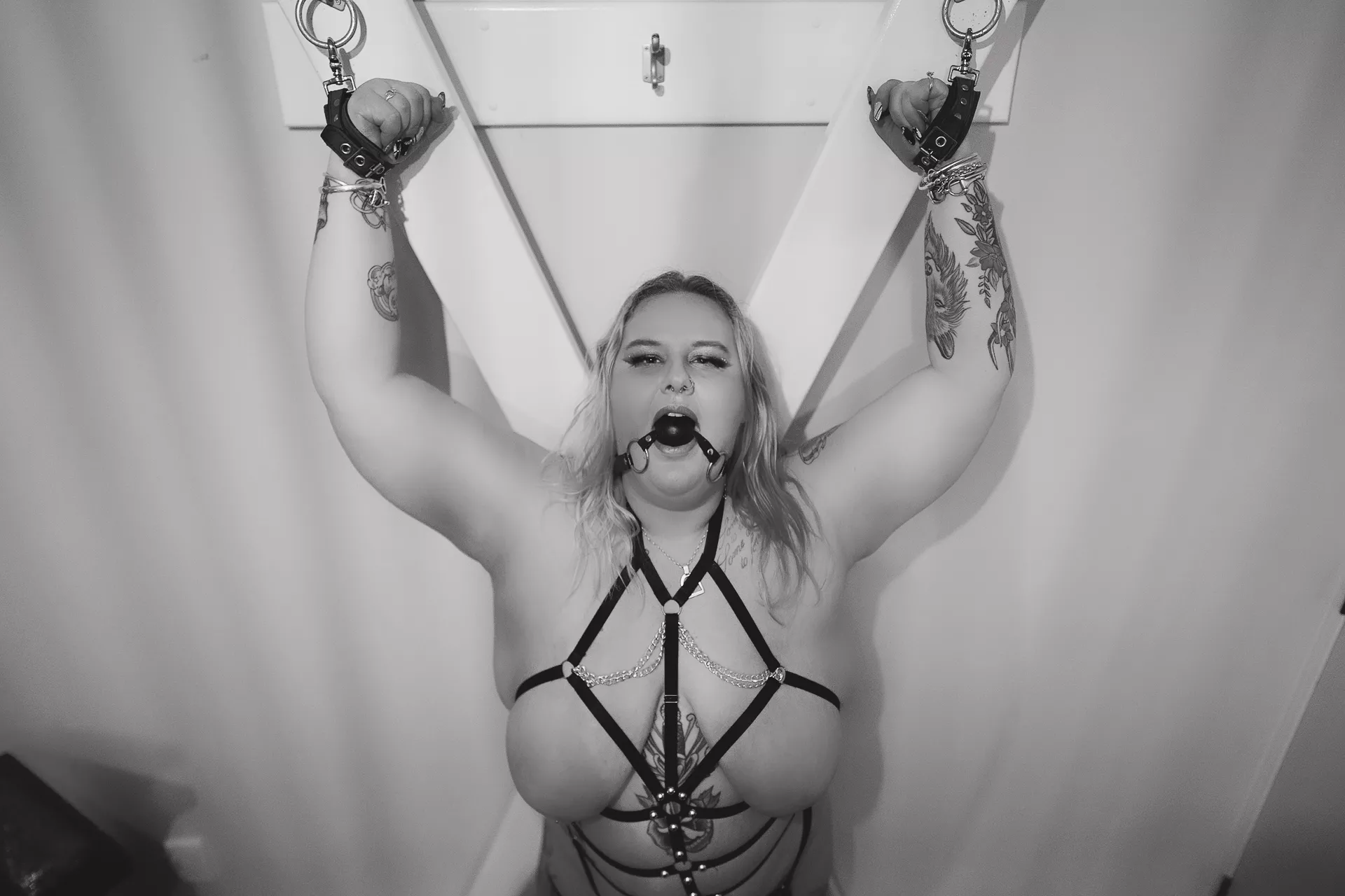 NSFW would you play with me?