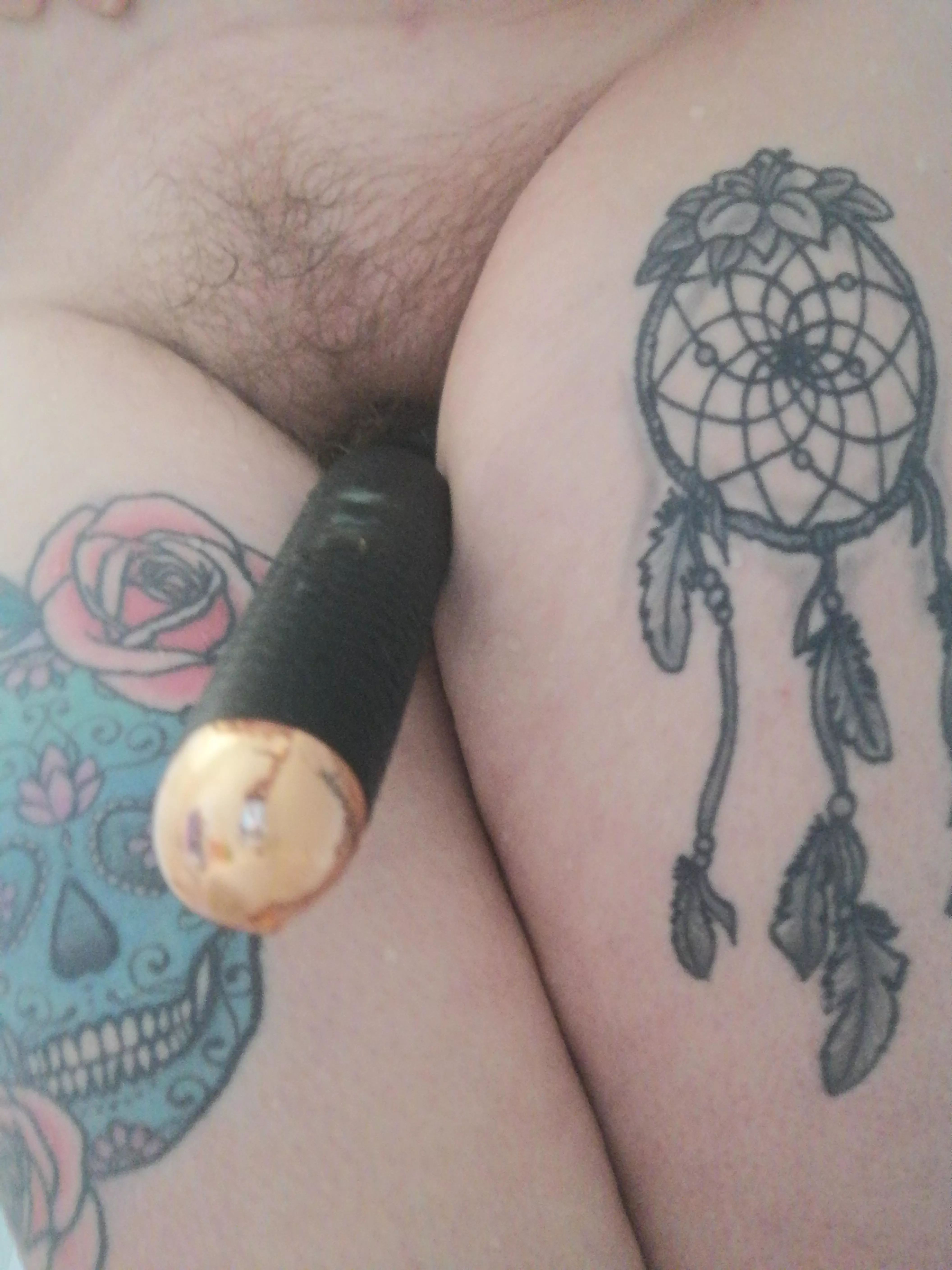 Tell me naughty things to make me cum